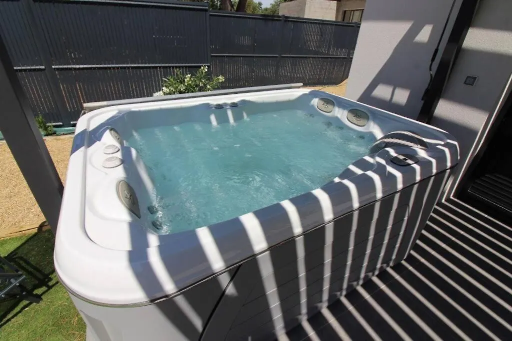 Pause Spa Sur La Route Du Ventoux Adults Only Carpentras France