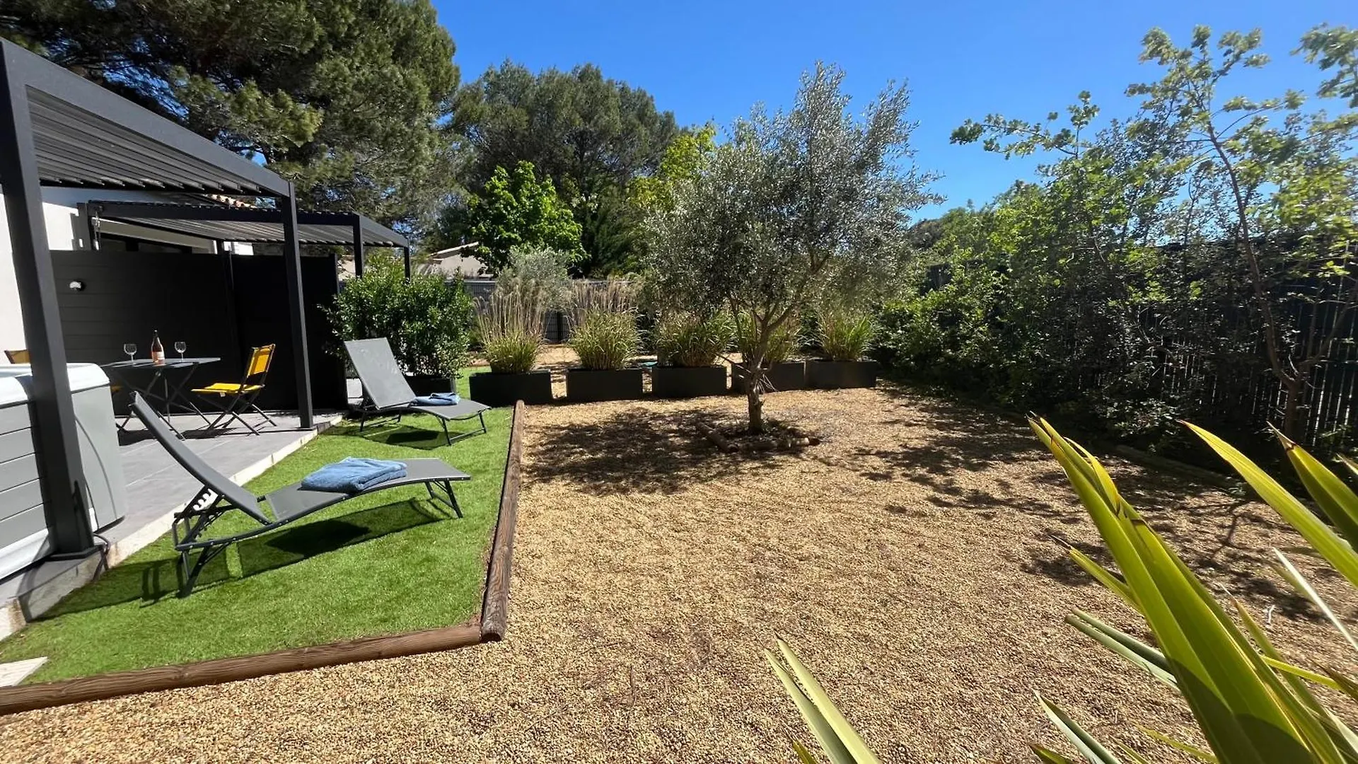 Pause Spa Sur La Route Du Ventoux Adults Only Carpentras Holiday home